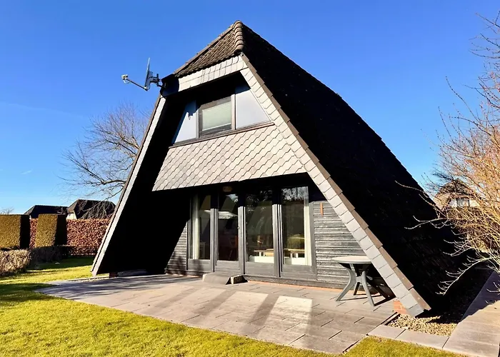 Nurdachhaus In Burhave